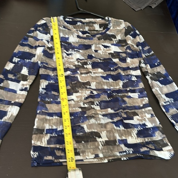 TRIBAL semi-sheer mesh long sleeve diagonal ruffle camo top size medium as new - Picture 8 of 10